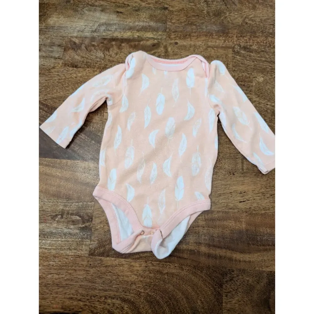 Girls Bundle Lot 4pc Romper One Piece Baby 0-3 Months Modern Rainbow Feather EUC